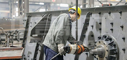 振動篩安裝生産