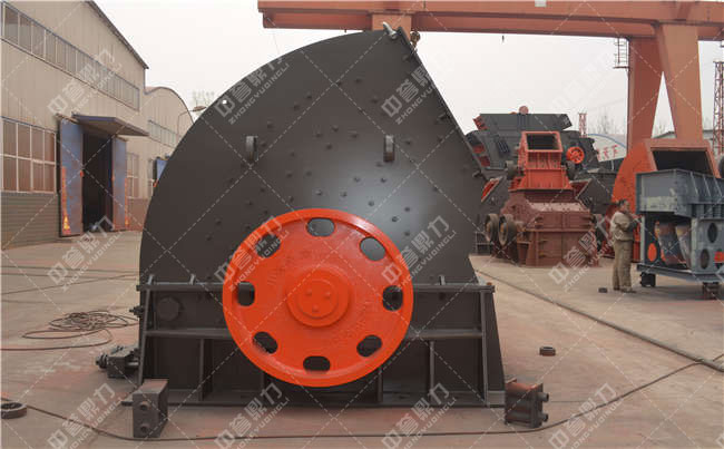 河南中譽鼎力的反擊式破碎機多少錢一台