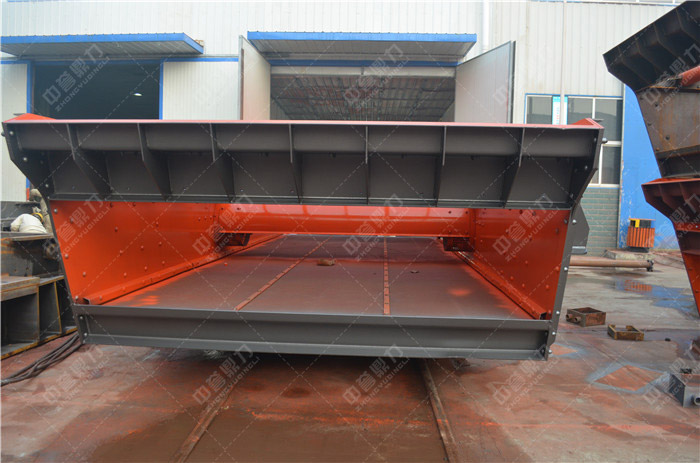 石料生産線振動篩簡介